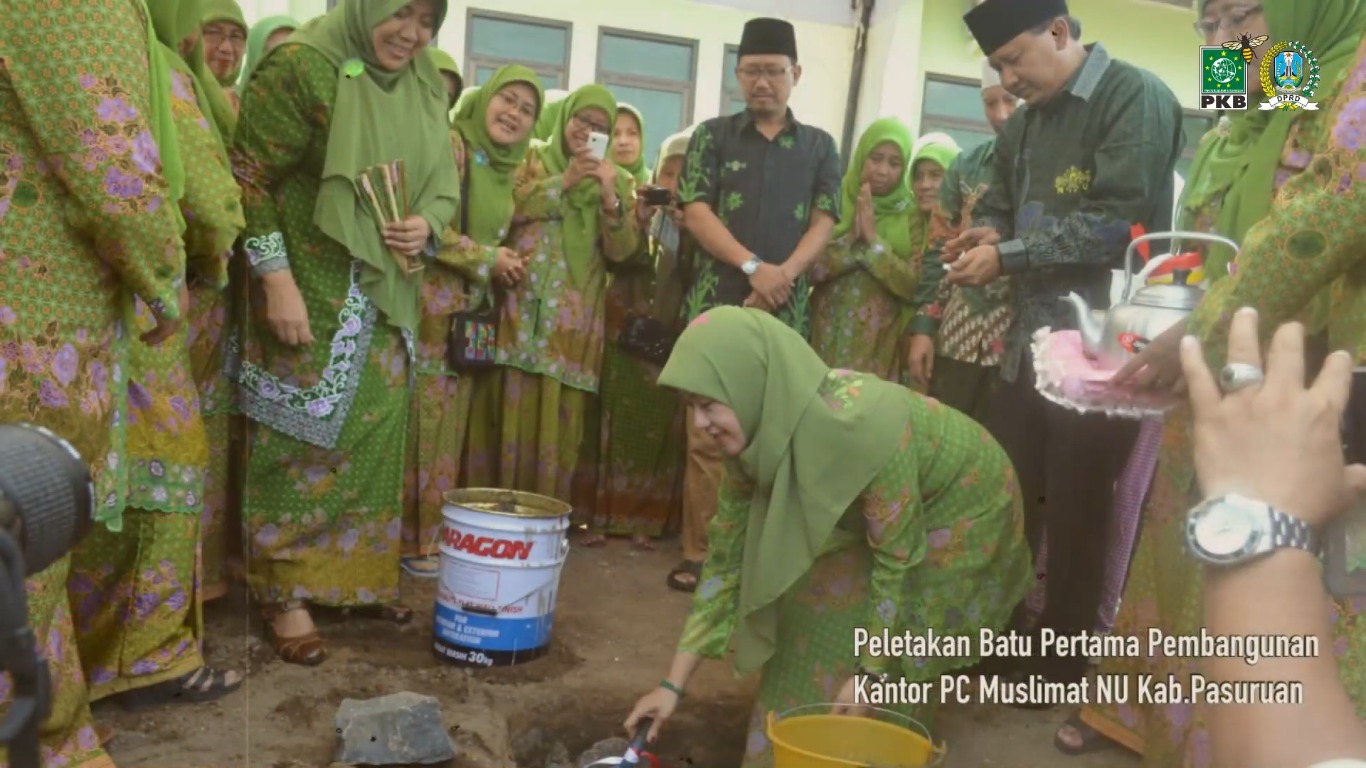 Peletakan Batu PC Muslimat NU Kab. Pasuruan